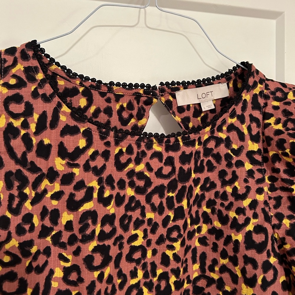 Loft Leopard Print Cutout Back Ruffle Shell Size … - image 5